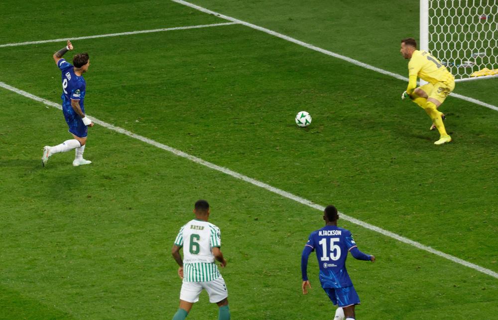 天空：狼堡计划冬窗签下菲尔克鲁格以及小蜜蜂中卫阿耶